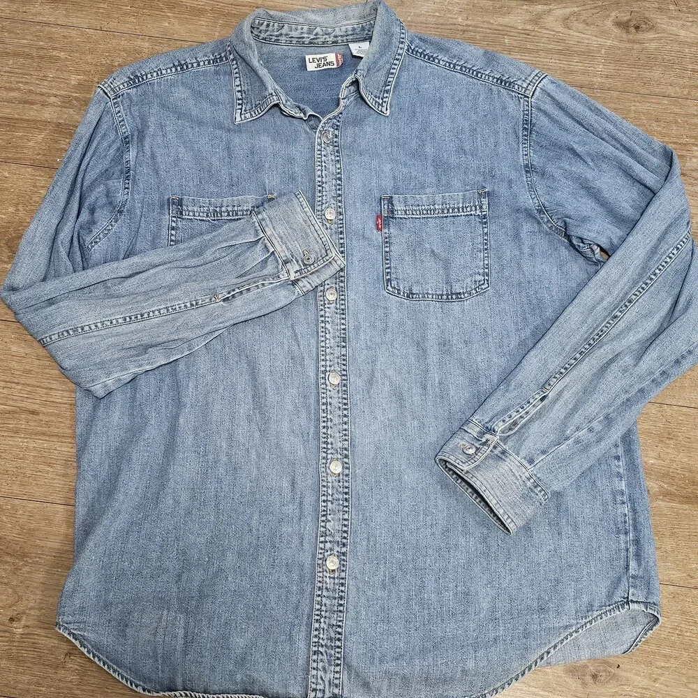 Levis Denim Shirt Mens L Light Wash Blue Button Up Long Sleeve Western Workwear